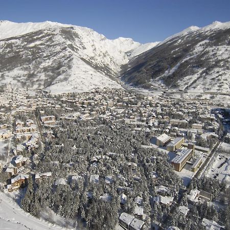 Residence La Tana Del Ghiro Bardonecchia Exterior foto