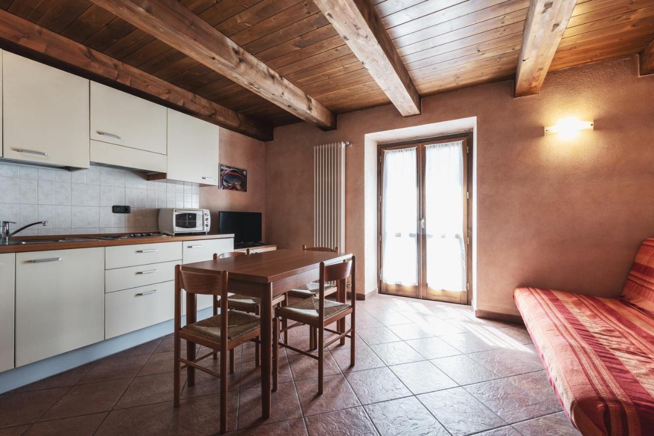 Residence La Tana Del Ghiro Bardonecchia Exterior foto