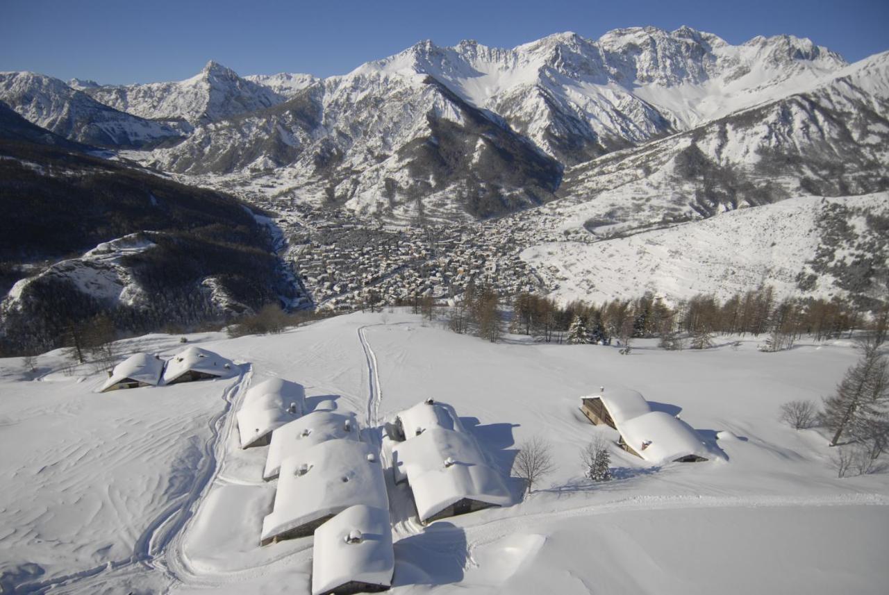 Residence La Tana Del Ghiro Bardonecchia Exterior foto